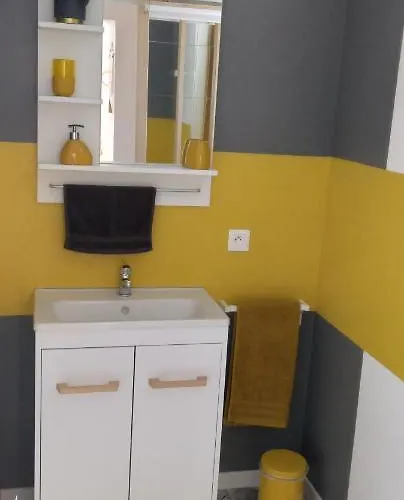 Neuf Dans Propriete Au Bord De La